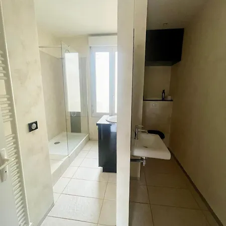 Apartment Grand T3 Tres Lumineux, A 2min A Pied De La Gare *